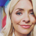Holly Willoughby’s €52 Topshop skirt is just perfect for autumn