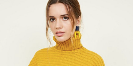 This €23 cropped jumper from New Look is the cosy knit we’re stocking up on!