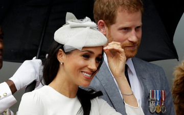 Meghan Markle looked like a true princess landing in Fiji this morning