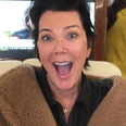 This Irish blogger photobombed Kris Jenner last night and the pic is absolutely GAS