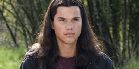 Taylor Lautner marks 10 years of Twilight with a hilarious meme about Kendall Jenner