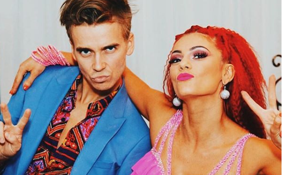 Joe Sugg surprised his girlfriend with the most throwback Christmas present... and we WANT