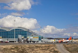 Wicklow woman, 28, dies following accident in Spanish airport