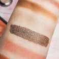 Woman asks her boyfriend to take a ‘makeup swatch’ and honestly, the result is to be expected
