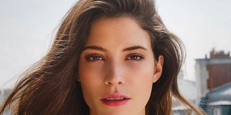 This new foundation improves your skin’s natural glow in just one week and okay, we NEED