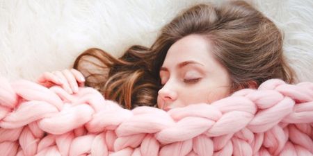3 super simple tricks which can help you fall asleep faster