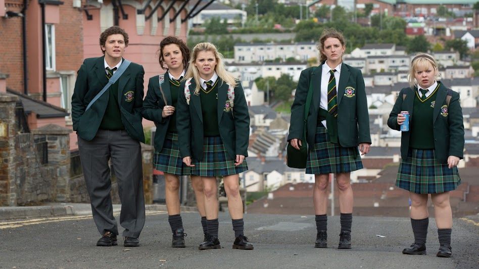 Netflix Have Delayed The Release Date Of Derry Girls Season One In Ireland Her Ie