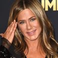 Jennifer Aniston says no, she’s not on Tinder, as if she would ever be like