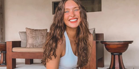 Roz Purcell posts powerful image of her body and the journey to self acceptance