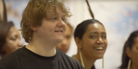 WATCH: Lewis Capaldi was greeted with a gorgeous Māori version of Someone You Loved after arriving in New Zealand