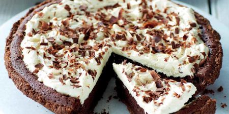 This ‘Mississippi Mud Pie’ recipe is a must-try for chocolate cake fans