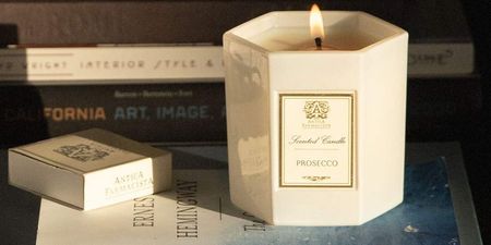 The ultimate gift for your prosecco loving friend? Behold the prosecco scented candle