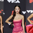 8 of the best red carpet looks from last night’s VMAs