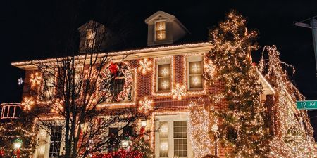 Leaving your Christmas lights up is good for your mental health