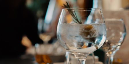 Gin and tonic can help relieve hayfever symptoms