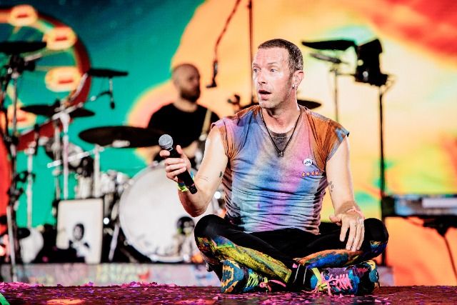 Coldplay are looking for fans to sing on their next song