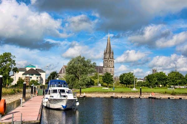 romantic towns Ballinasloe