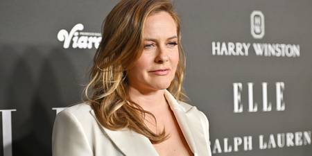 Alicia Silverstone is reminding us that aging naturally is okay too