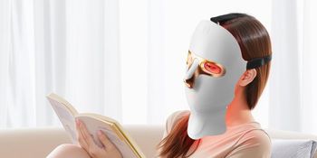 LED face mask that gives ‘salon treatment without the price tag’ gets huge discount